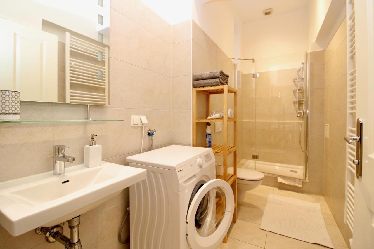 Classy Apartment In The Heart Of Wien Exteriör bild