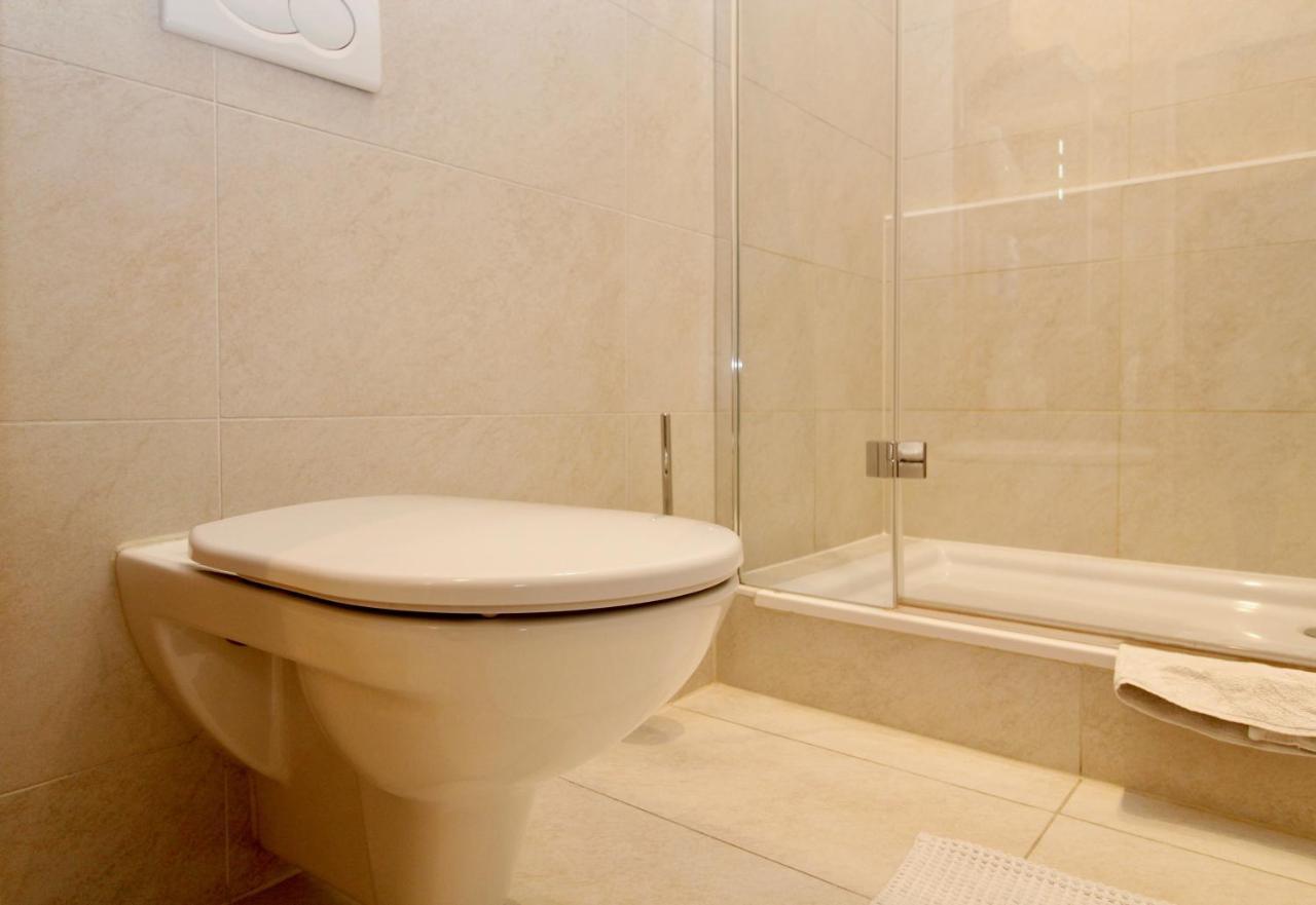 Classy Apartment In The Heart Of Wien Exteriör bild